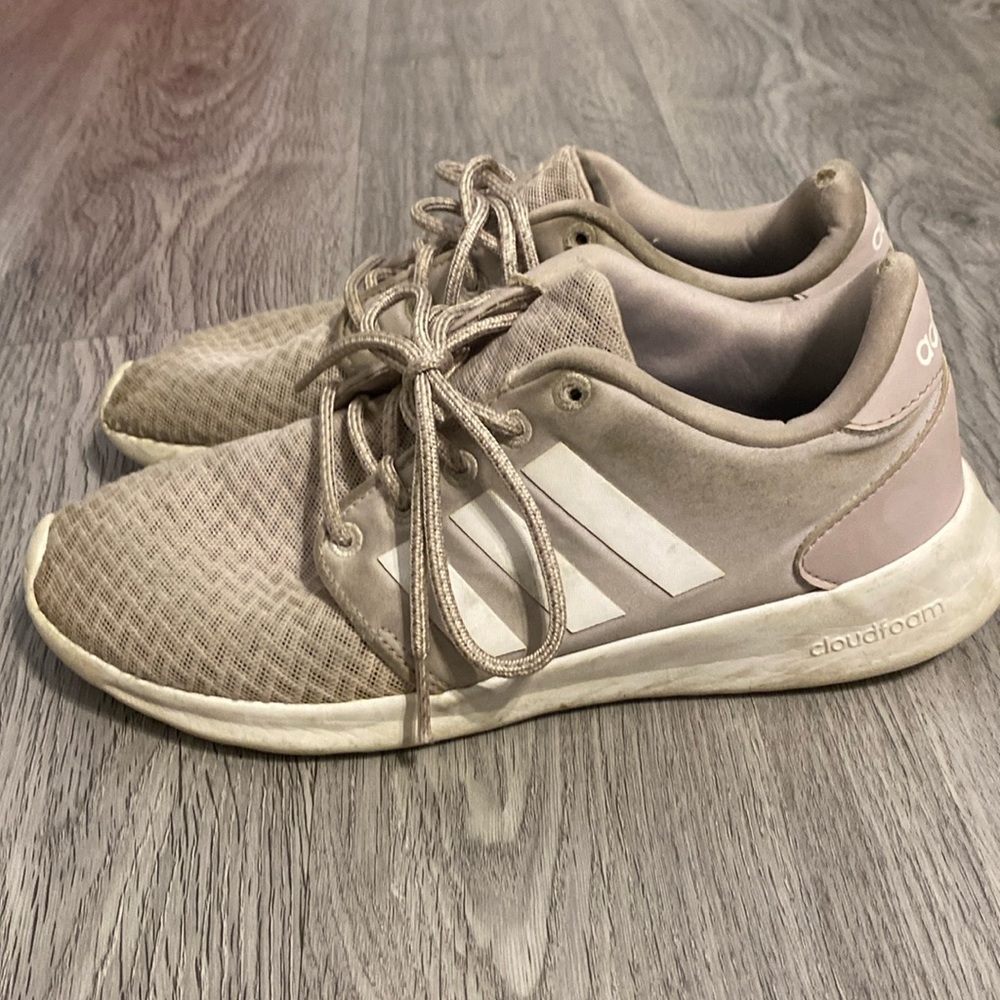 Pink Aididas Tennis Shoes